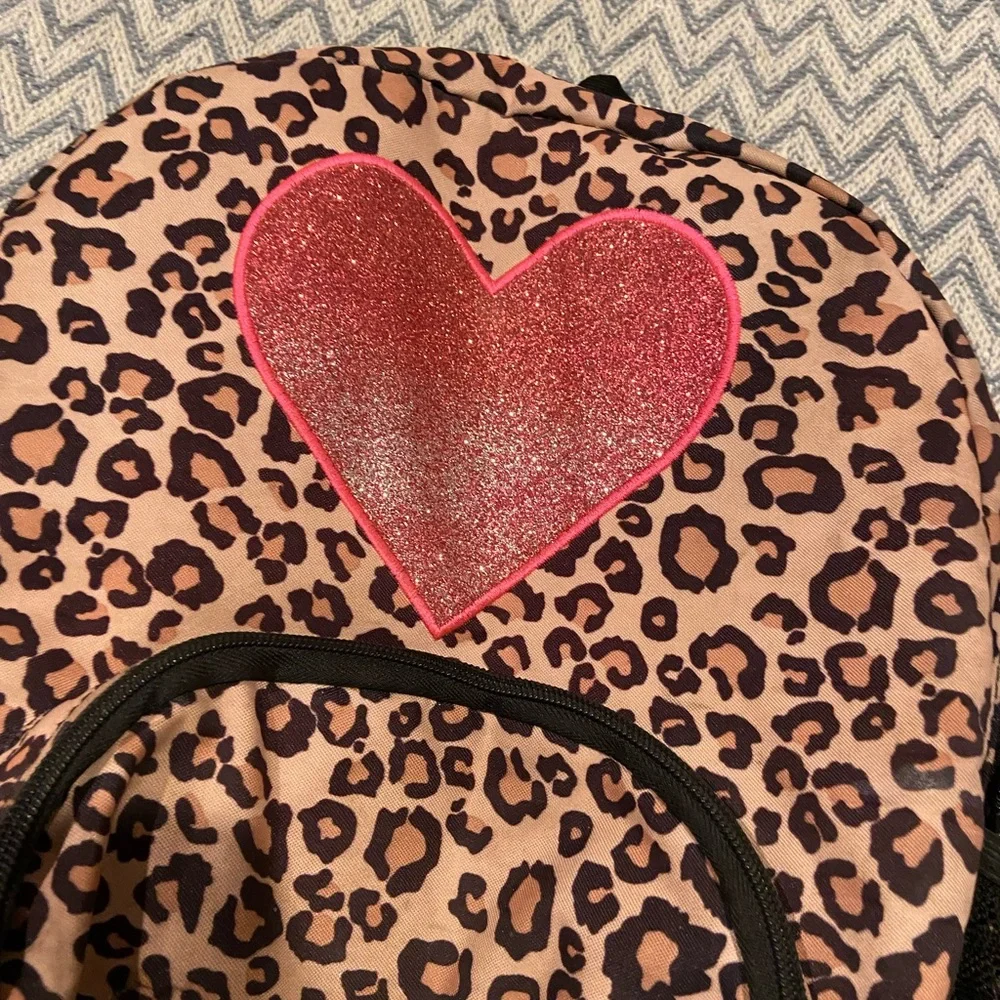 The Children’s Place Leopard Print Backpack with Glitter Heart